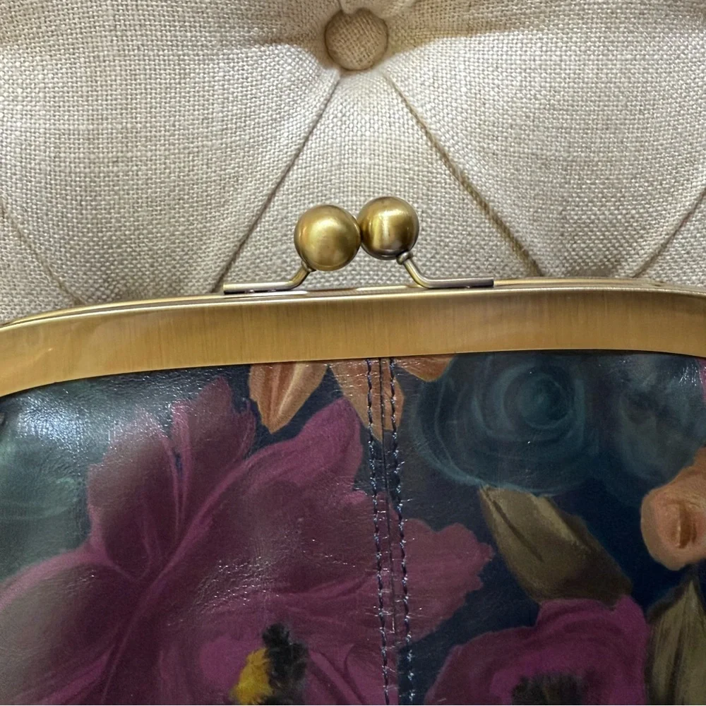 Patricia Nash Mia Kisslock Frame Clutch Heritage Multi/Gold - Picture 4 of 9